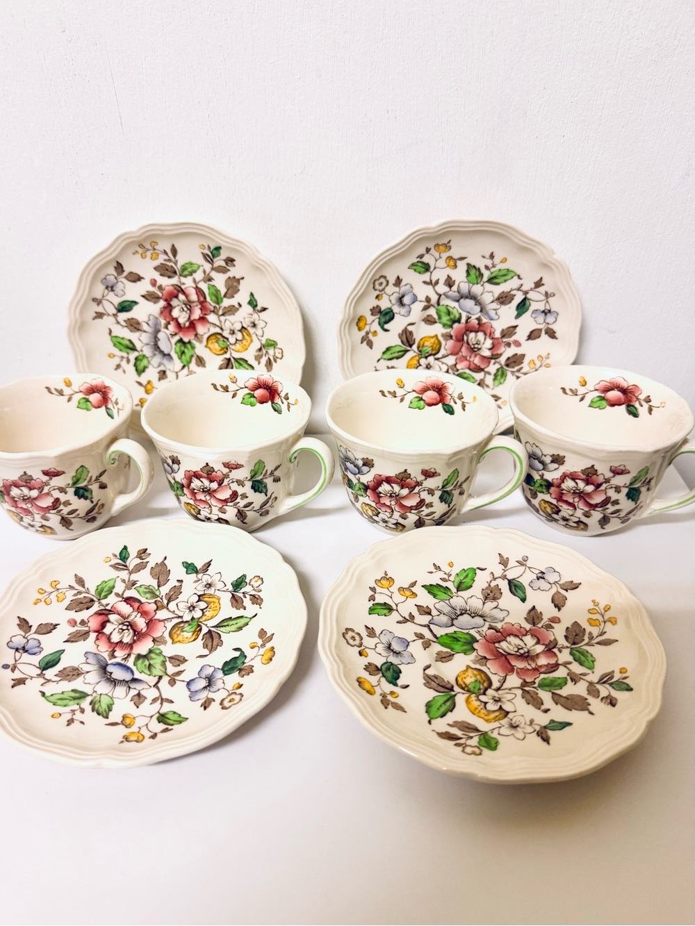 Demitasse by Royal Doulton Monmouth D6195
Expresso Tea Cups and Saucers Set of 4